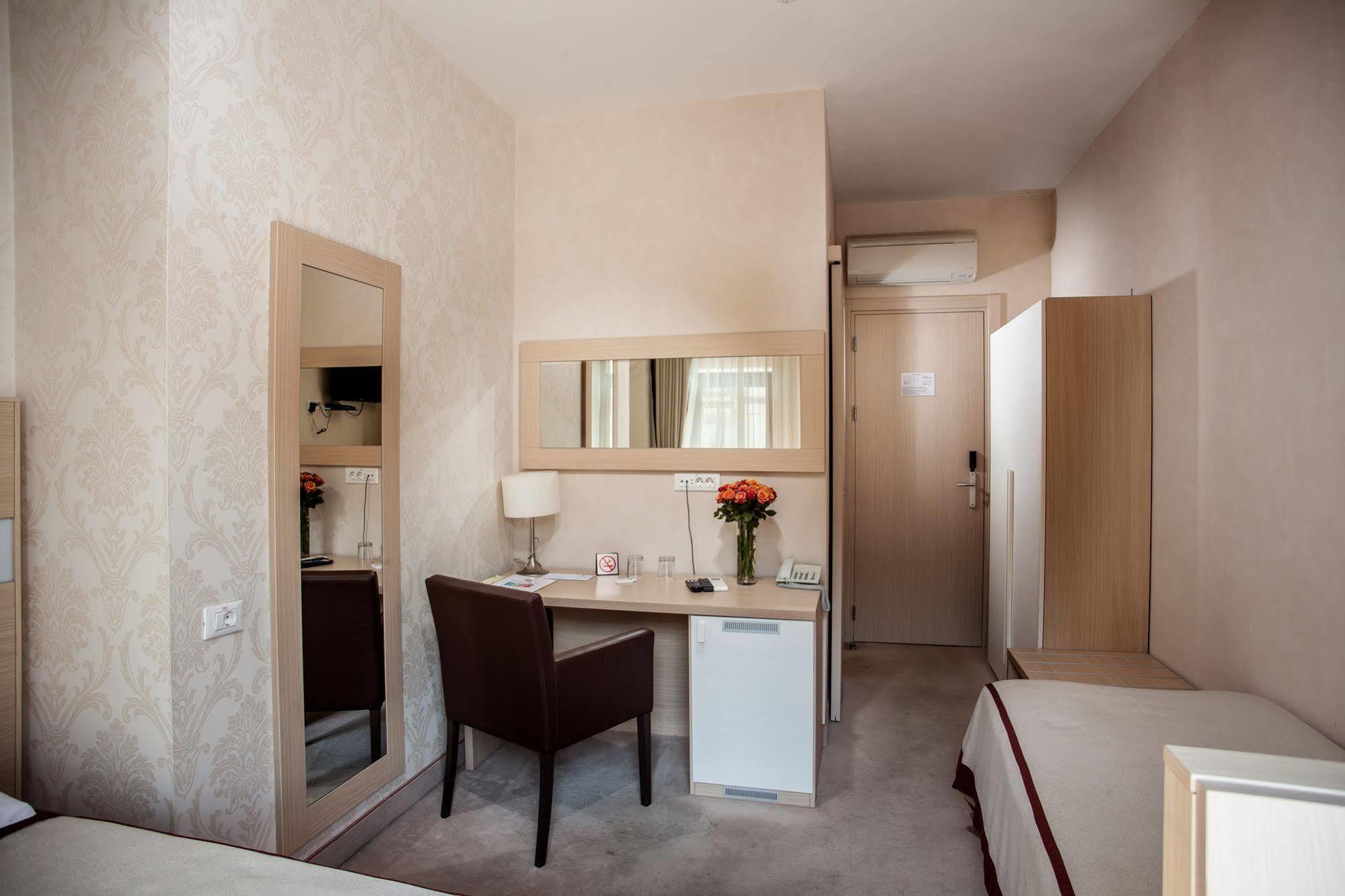 Hotel Boutique Palais Royal 3*