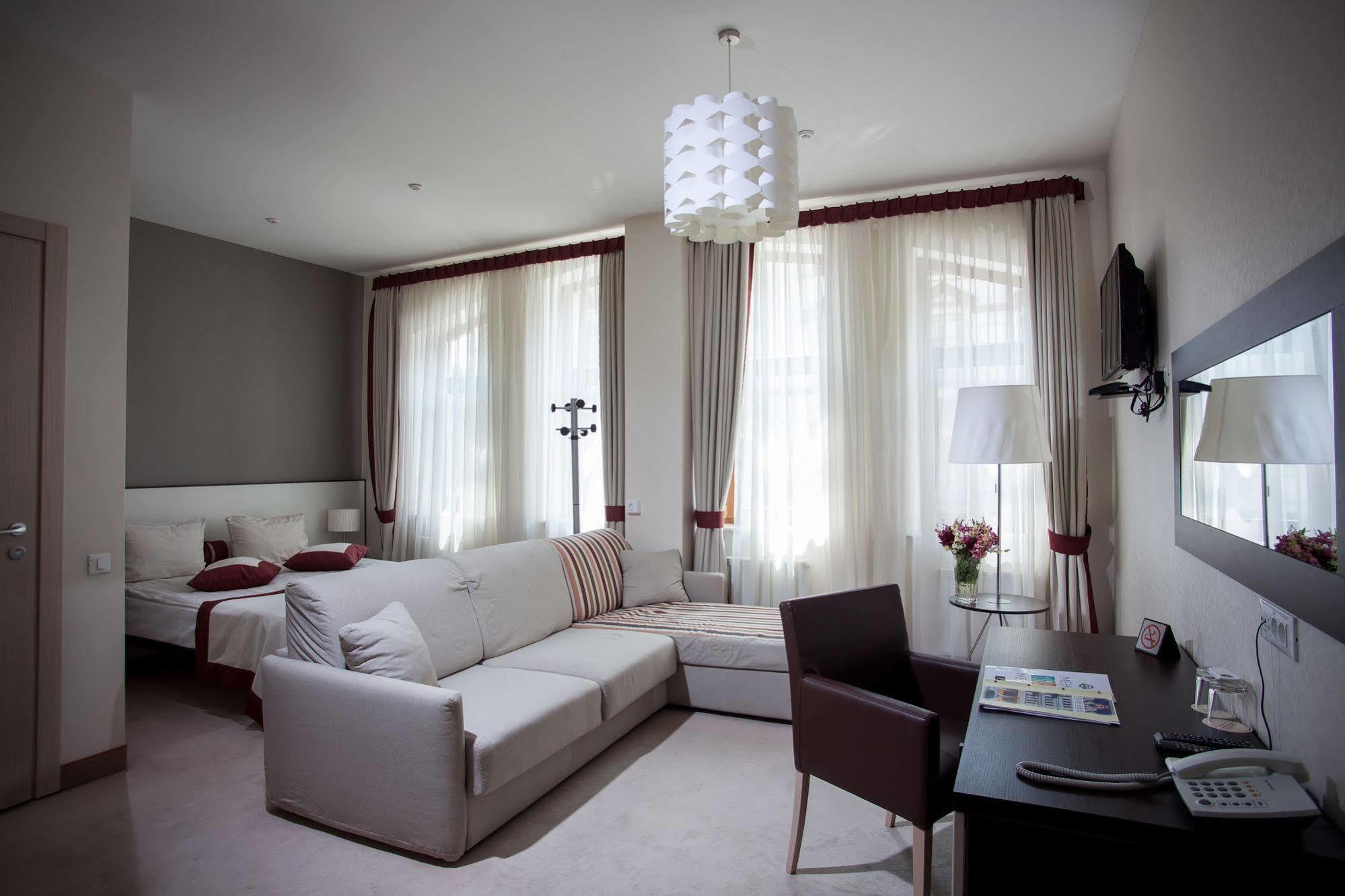 Boutique Palais Royal Hotel