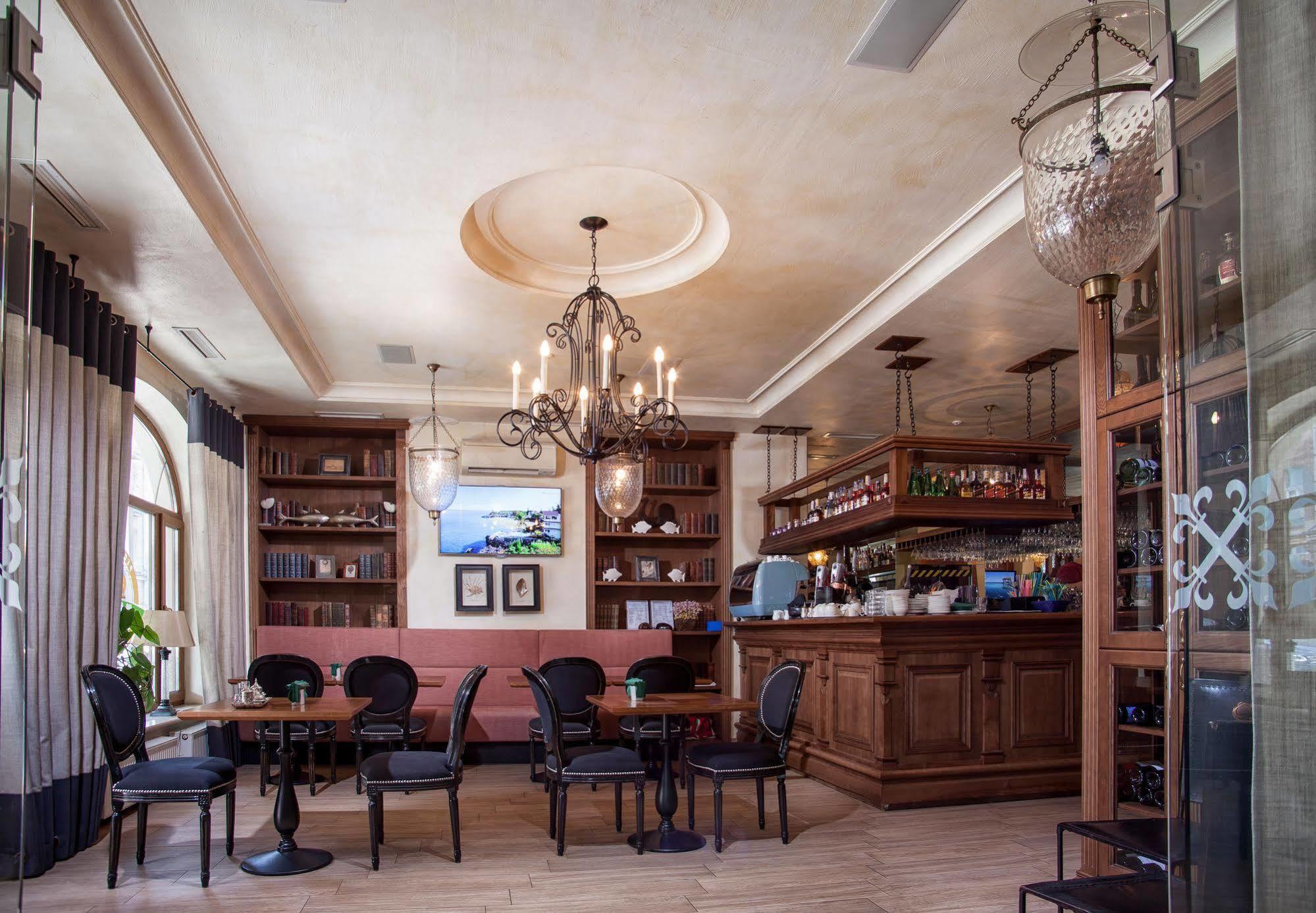 Готель Boutique Palais Royal 3*