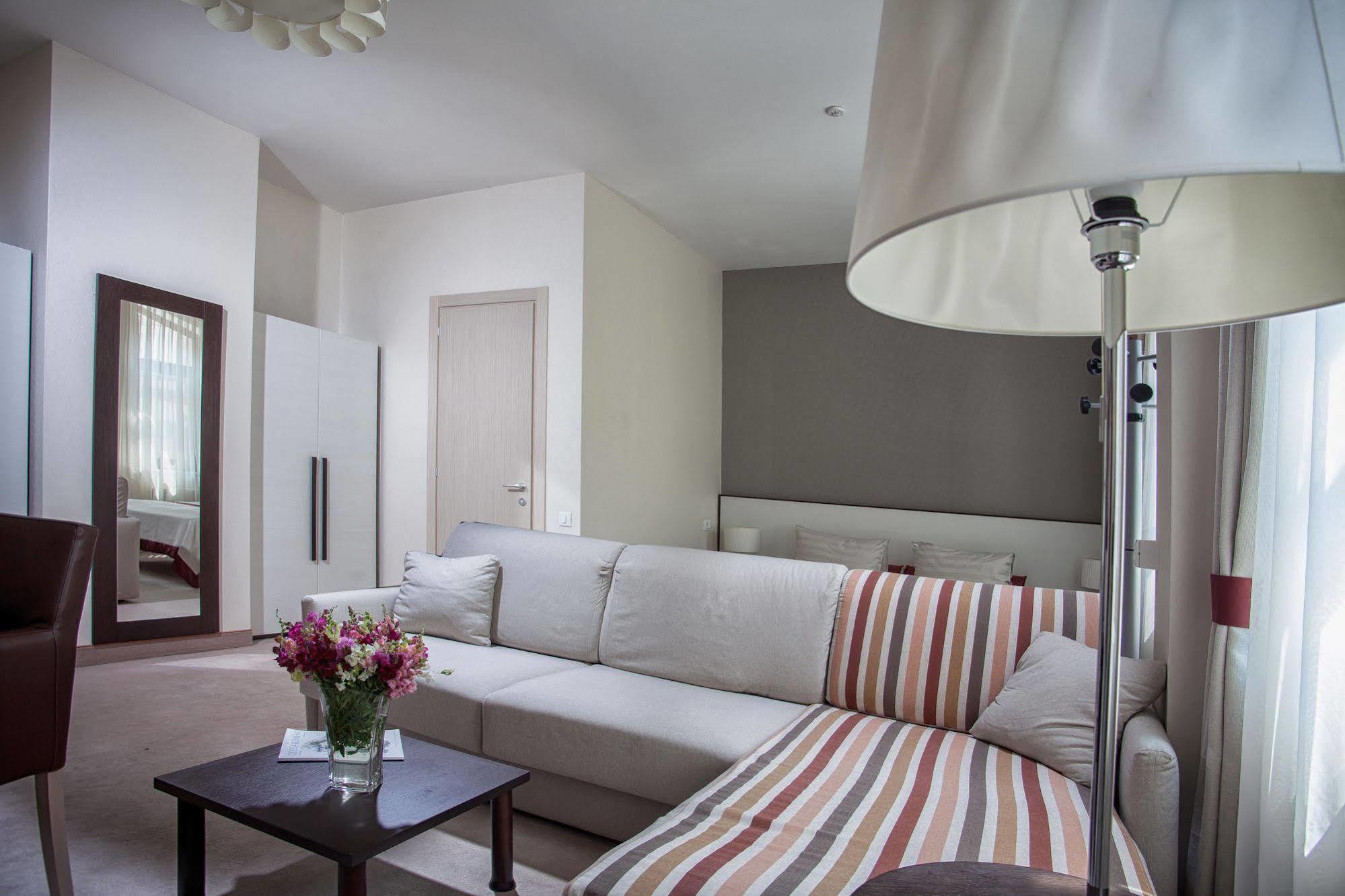 Boutique Palais Royal 3*