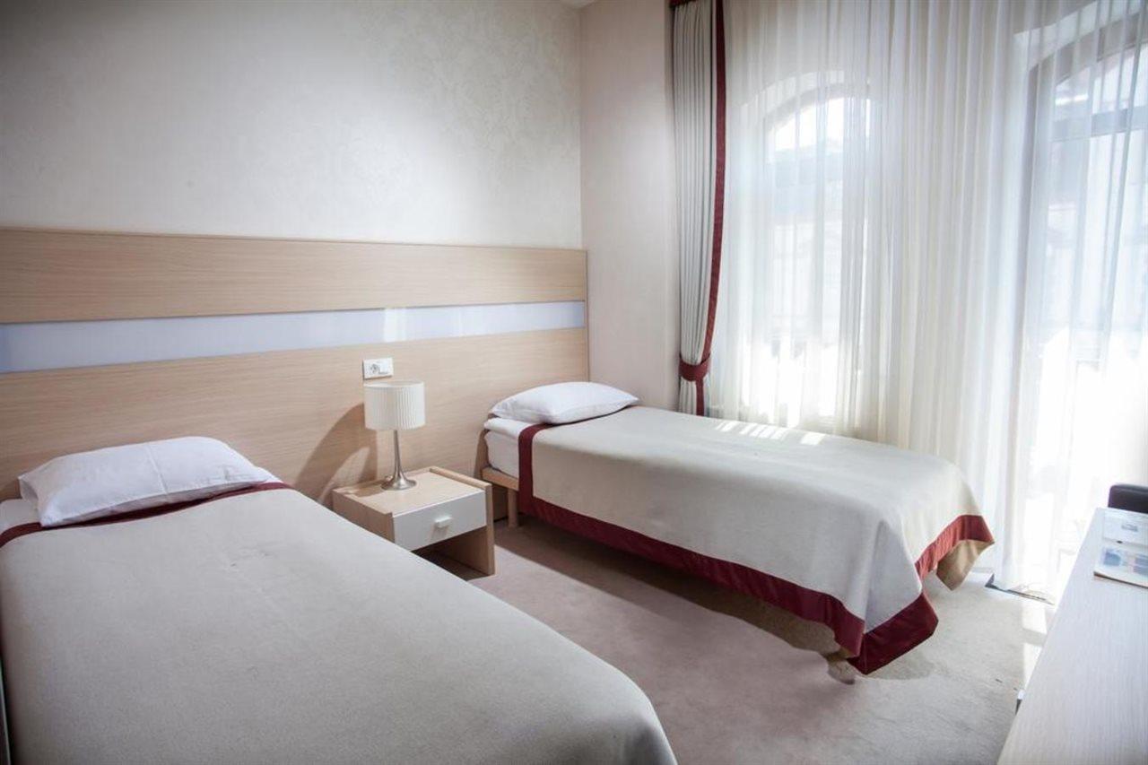 Boutique Palais Royal Hotel