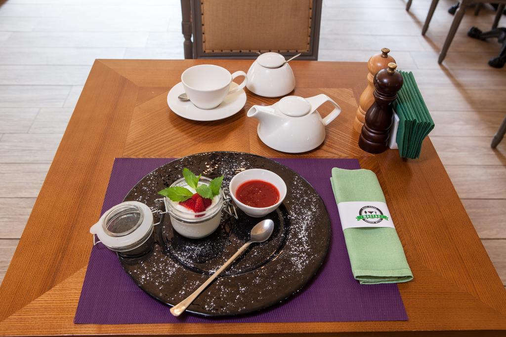 Boutique Palais Royal Hotel