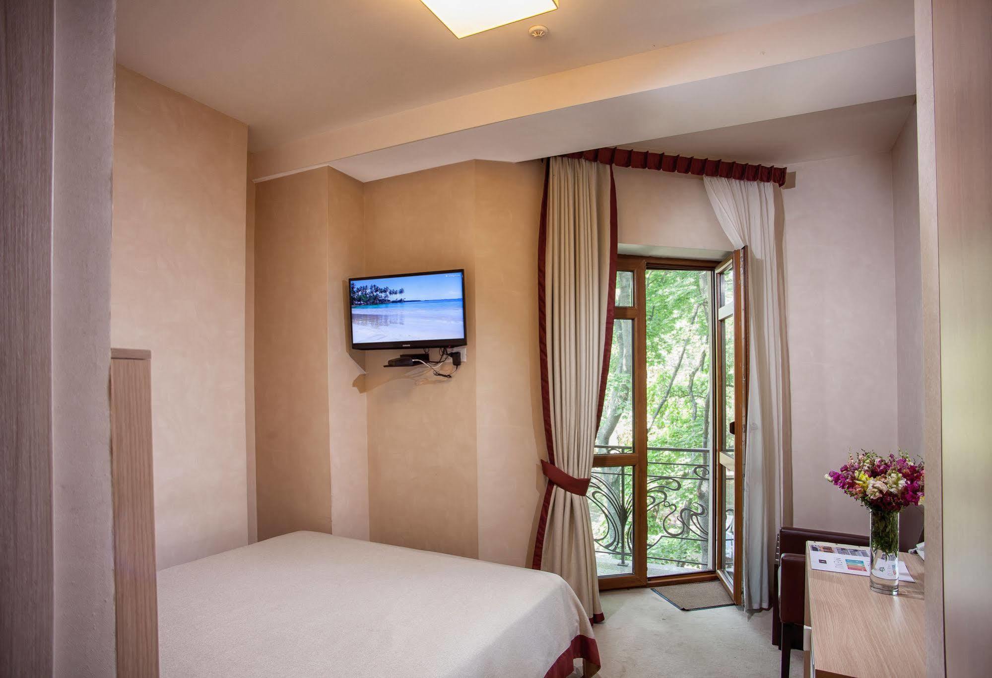Boutique Palais Royal Odessa